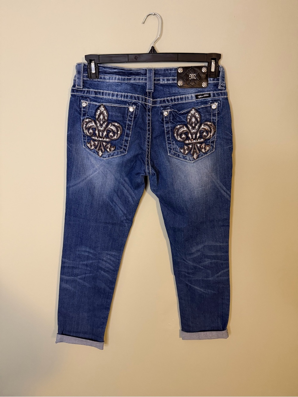 Gorgeous Y2K Miss Me Skinny Jeans With Embellished Fleur Pockets 28” Inseam